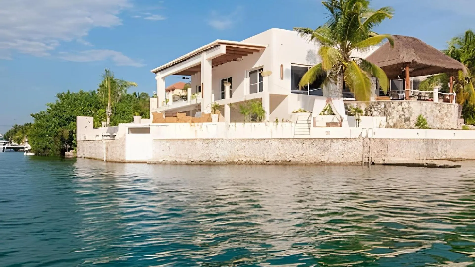Casa La Torre, Luxury Private Oceanfront Villa Puerto Aventuras