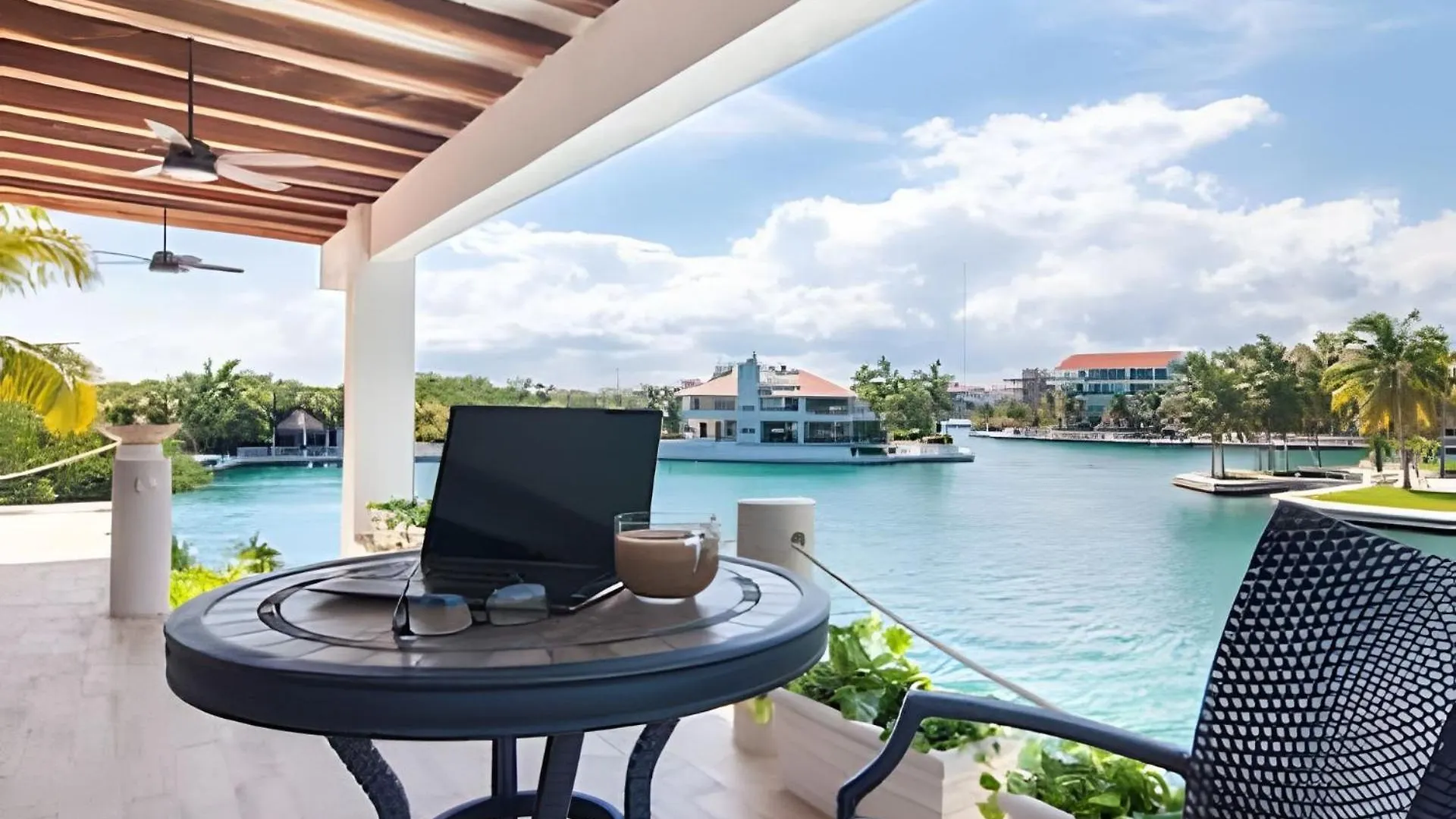 Casa La Torre, Luxury Private Oceanfront Villa Puerto Aventuras