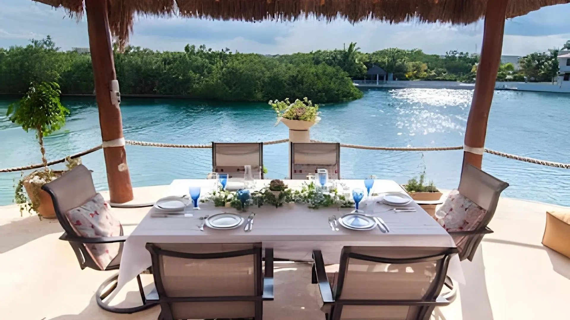 Casa La Torre, Luxury Private Oceanfront Villa Puerto Aventuras Mexikó