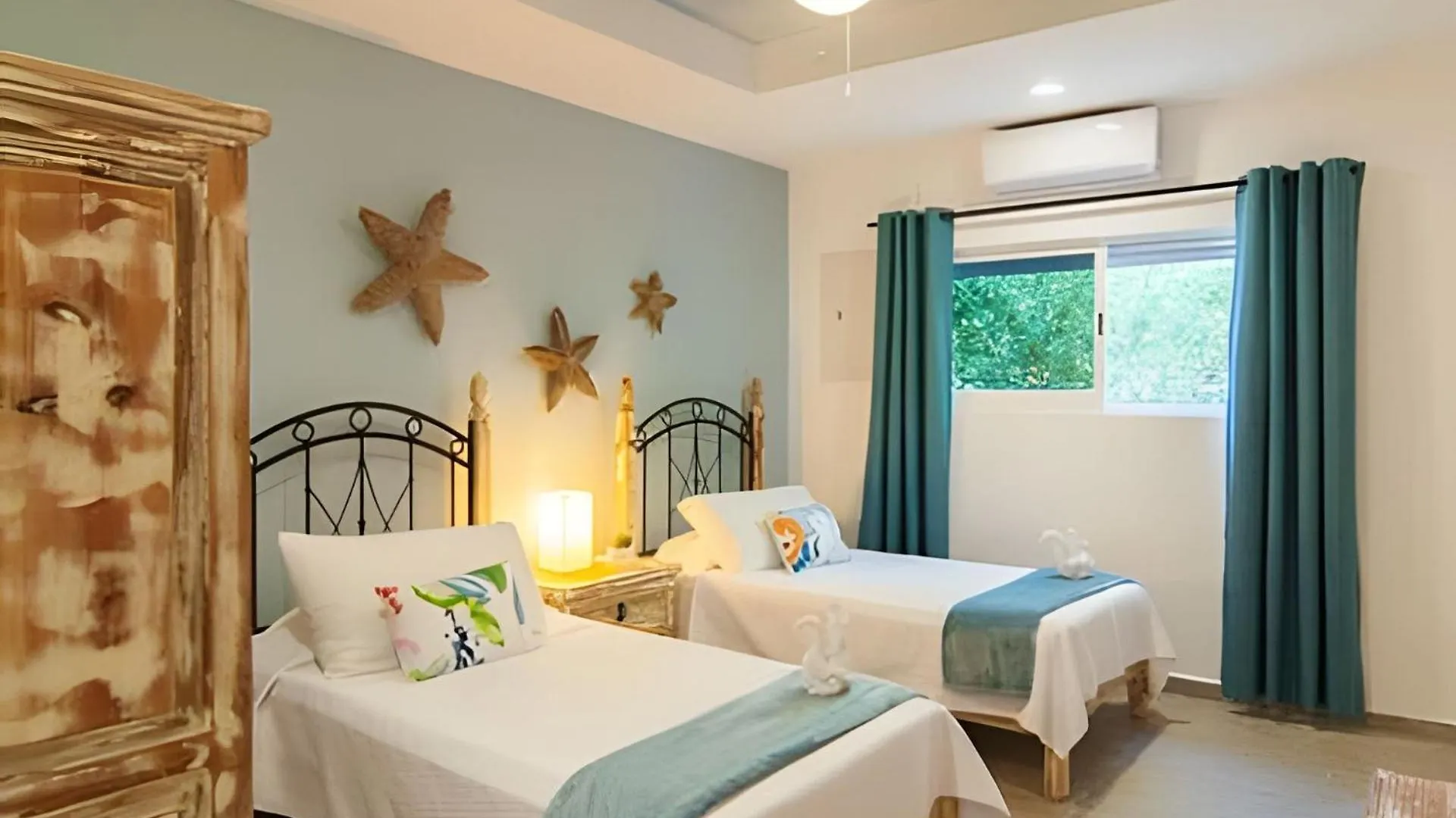 Casa La Torre, Luxury Private Oceanfront Villa Puerto Aventuras