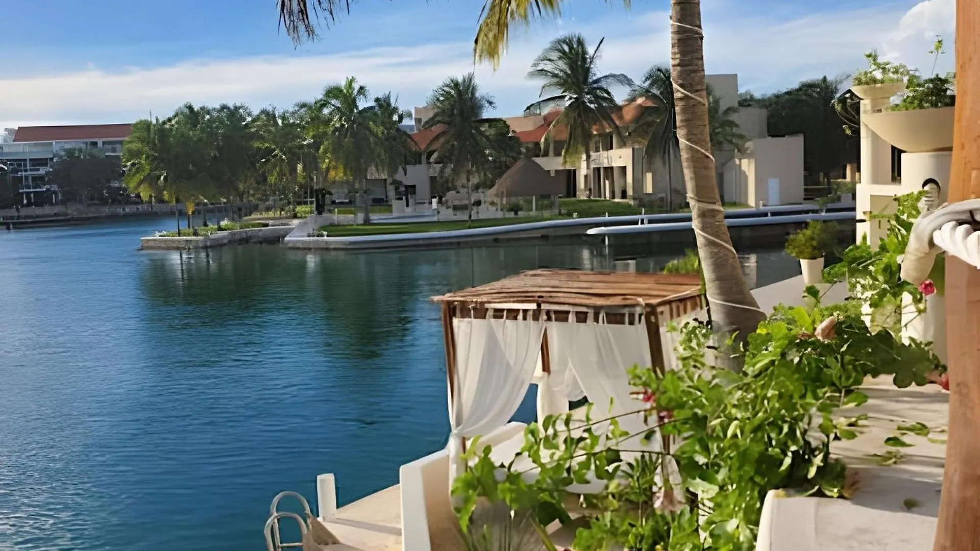 Casa La Torre, Luxury Private Oceanfront Villa Puerto Aventuras Mexiko