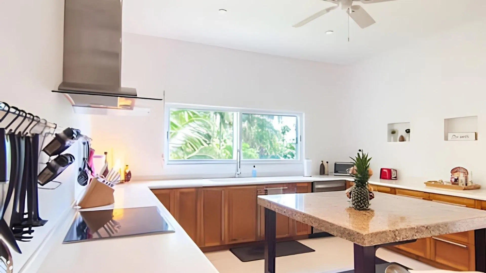 Casa La Torre, Luxury Private Oceanfront Villa Puerto Aventuras